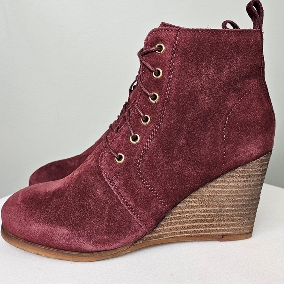 Diba Blake Suede Ankle Bootie Wedge Heel Lace Up Round Toe Burgundy Womens - Picture 10 of 15